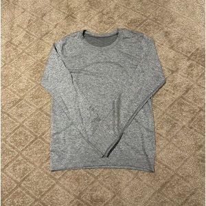 Lululemon long sleeve swiftly tech